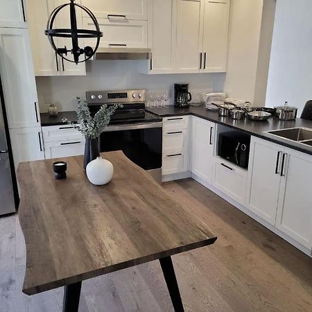 Free Parking, Beautiful 4 1/2- 2 Bedroom Apartment Монреаль Экстерьер фото