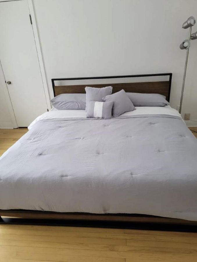 Free Parking, Beautiful 4 1/2- 2 Bedroom Apartment Монреаль Экстерьер фото
