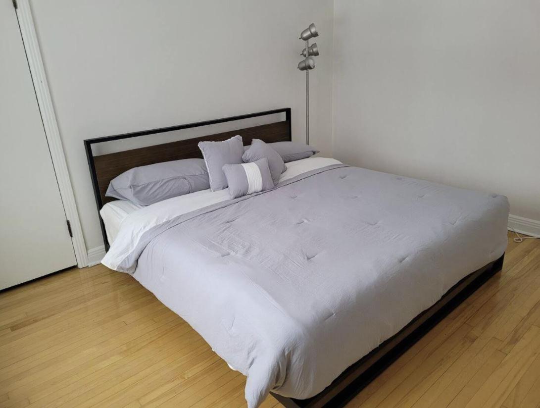 Free Parking, Beautiful 4 1/2- 2 Bedroom Apartment Монреаль Экстерьер фото
